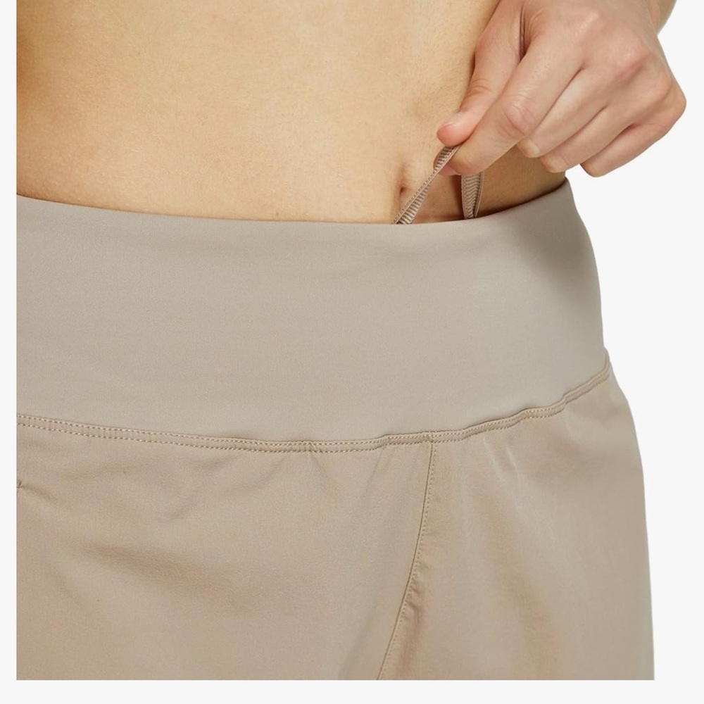 Women's Tan Running, Hiking Shorts XS NWT - Picture 6 of 9